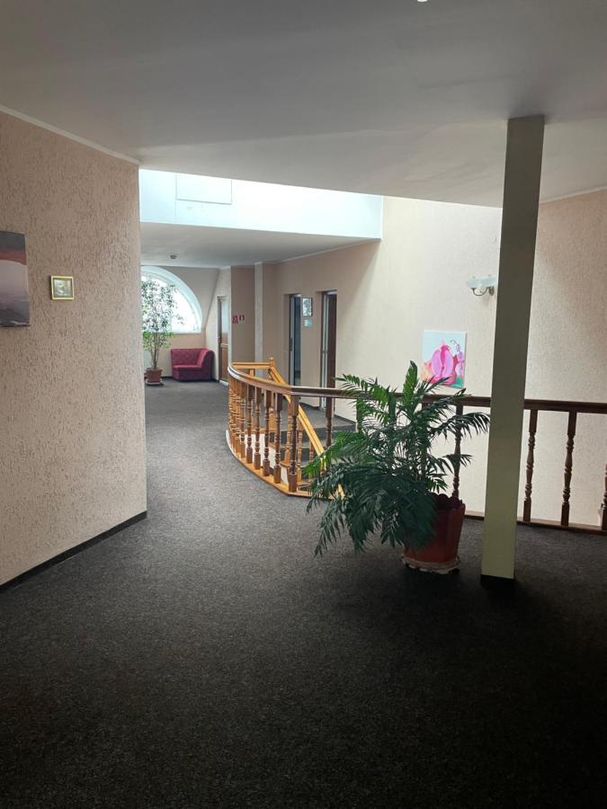 Pension Regal Satu Mare Bagian luar foto