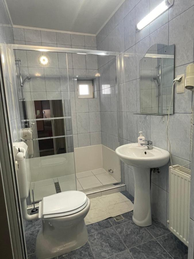 Pension Regal Satu Mare Bagian luar foto