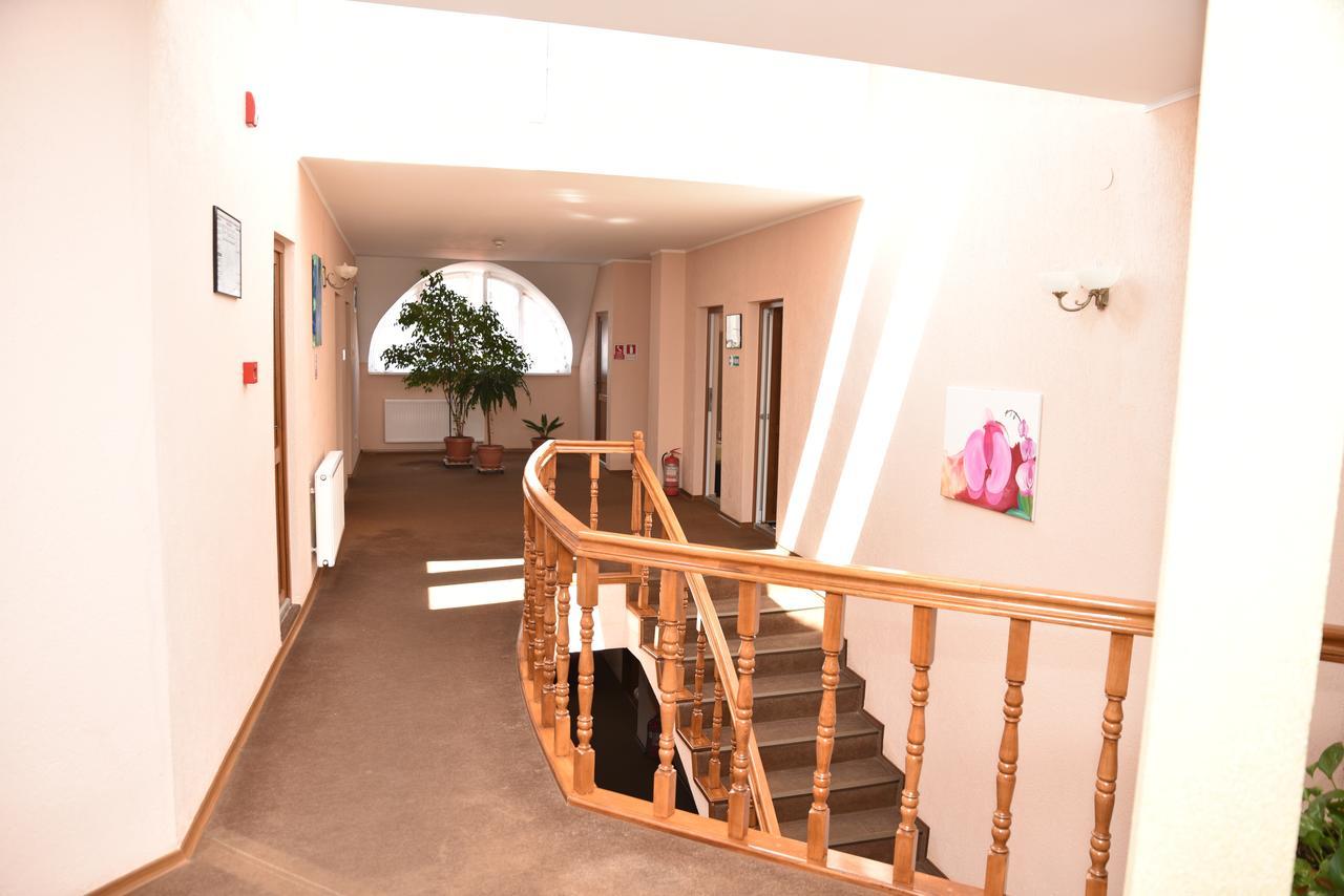 Pension Regal Satu Mare Bagian luar foto