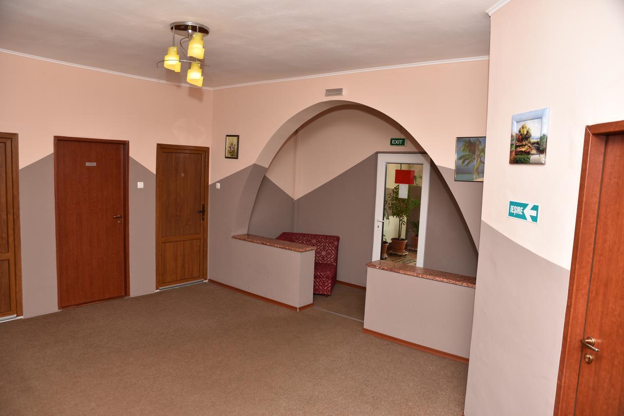 Pension Regal Satu Mare Bagian luar foto