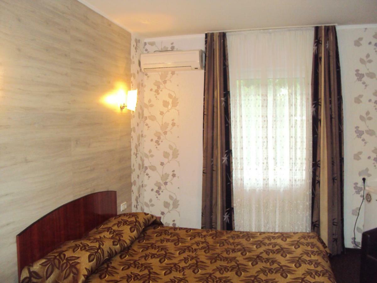 Pension Regal Satu Mare Bagian luar foto