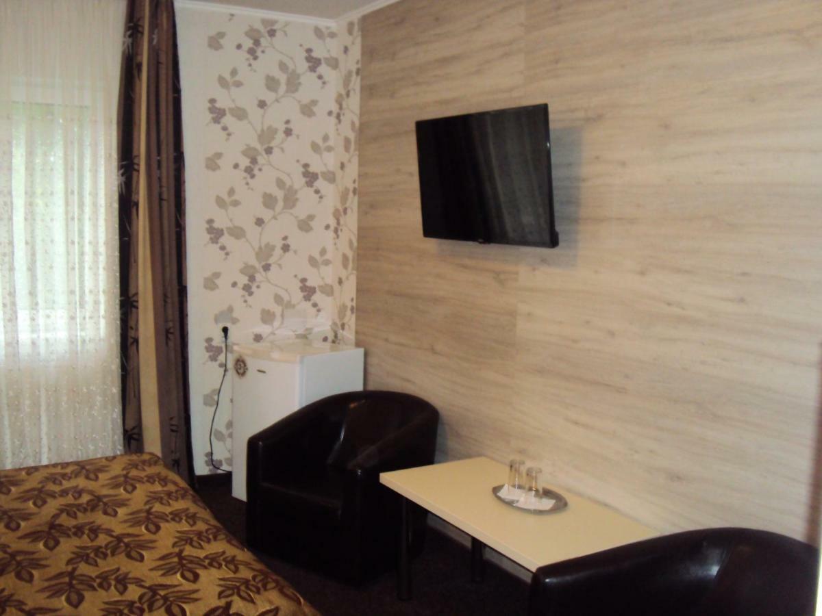 Pension Regal Satu Mare Bagian luar foto
