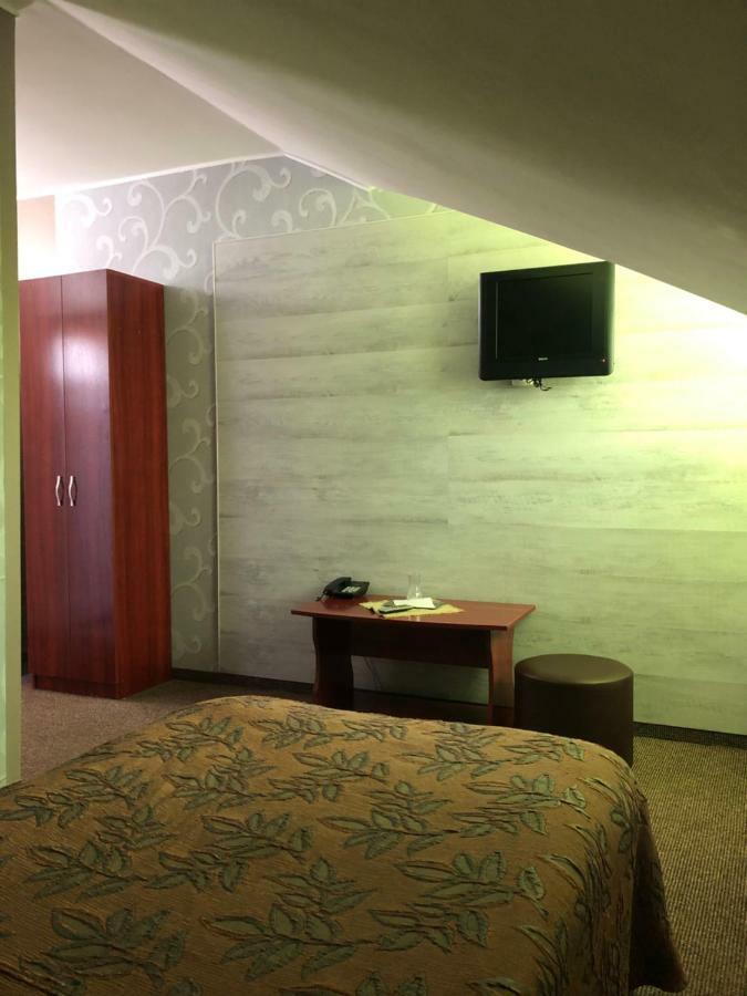 Pension Regal Satu Mare Bagian luar foto